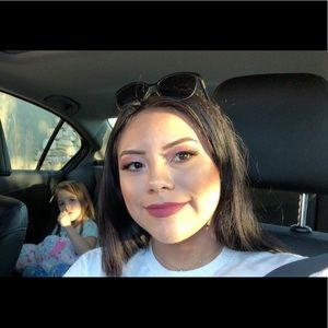 Meet your Posher, Sara